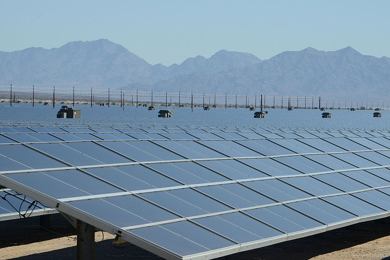 solar farm, solar panel farms
