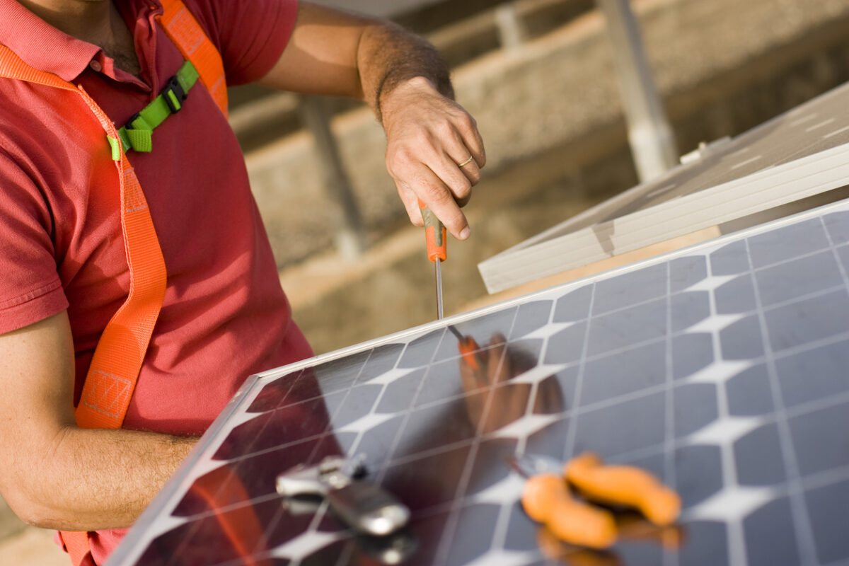 solar panels repairs, solar panel service