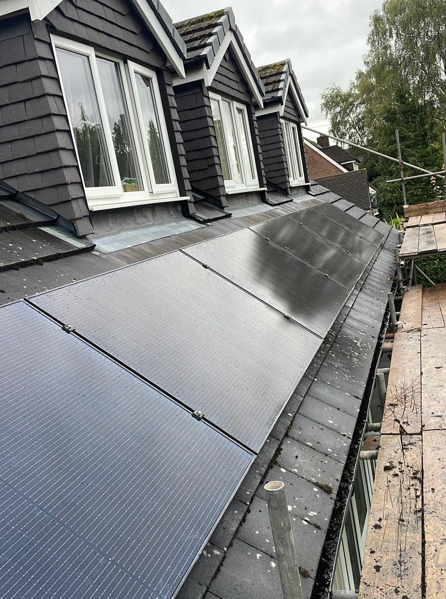 Solar panel installers Leyland
