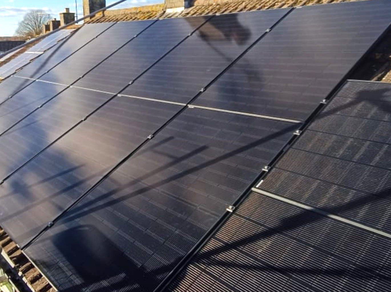 Jinko Tiger Neo 430W Solar Panel All Black | Contact Solar