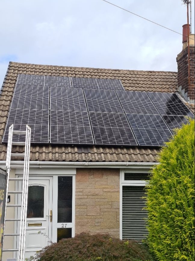 Solar panels Clayton-le-Moors