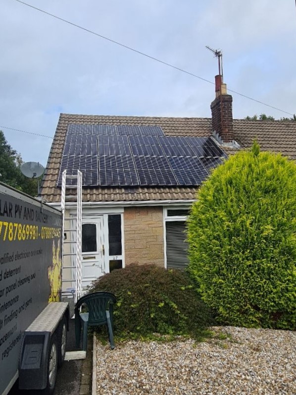 Solar panel installers Clayton-le-Moors